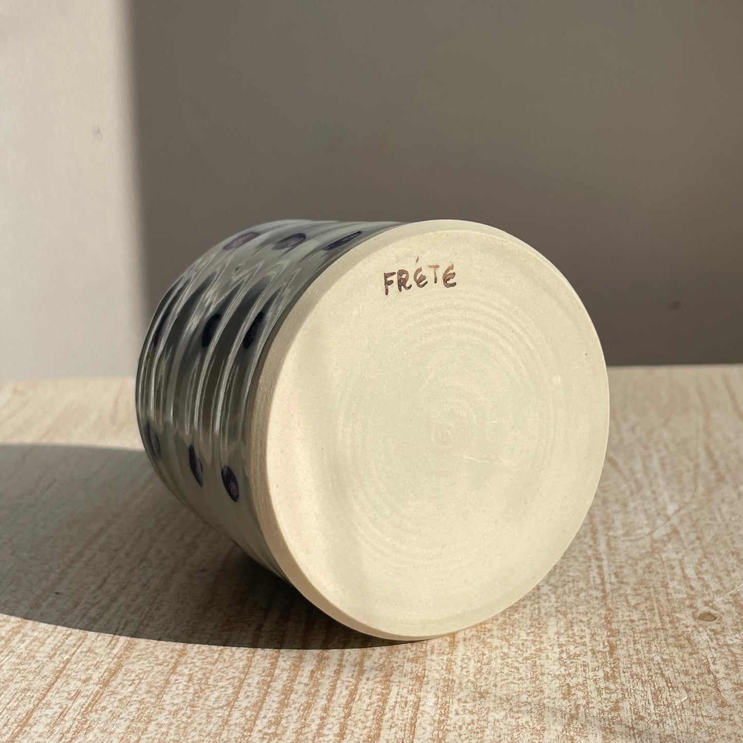 cup upside dowm